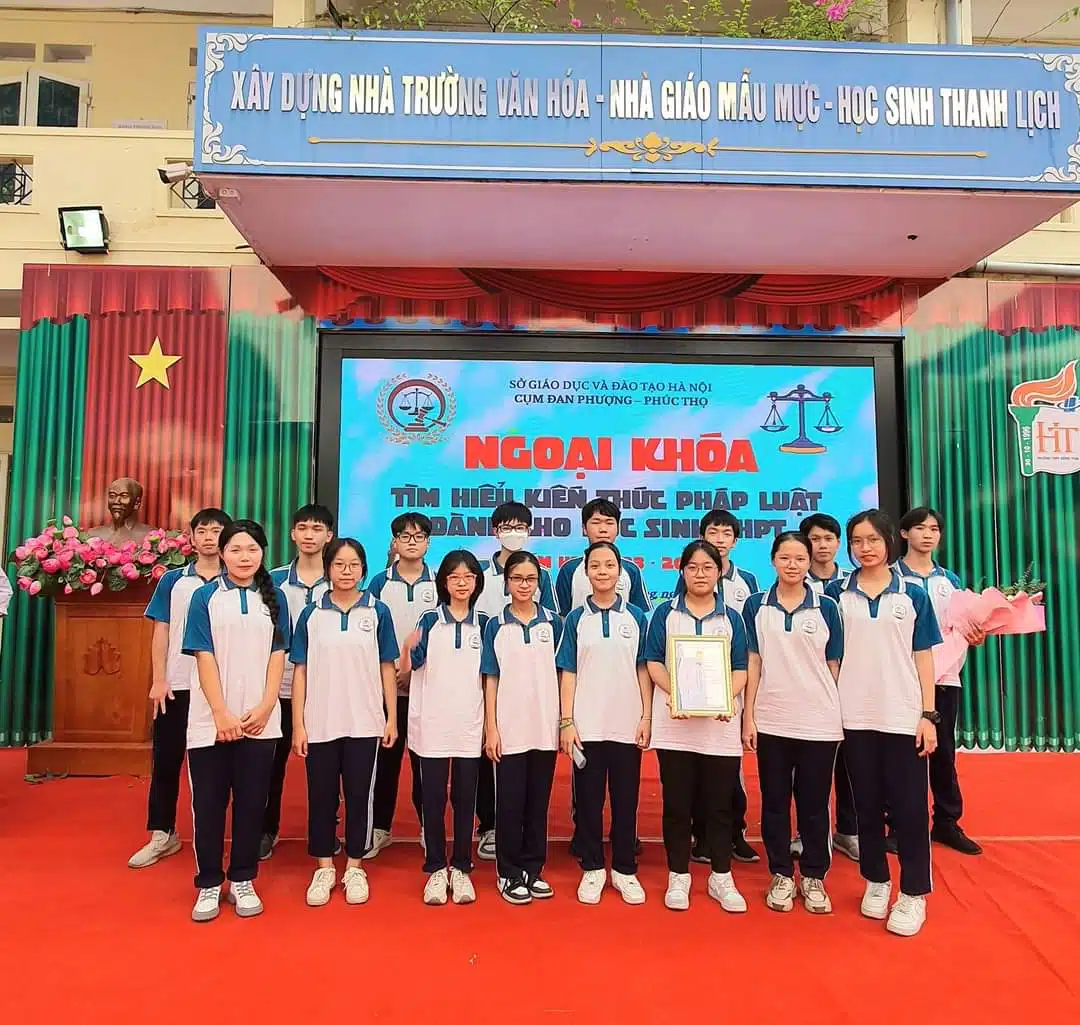Kết quả cuộc thi: Tìm hiểu kiến thức pháp luật của trường THPT Ngọc Tảo đã tham gia dự thi cấp cụm Đan Phượng – Phúc Thọ tại trường THPT Hồng Thái