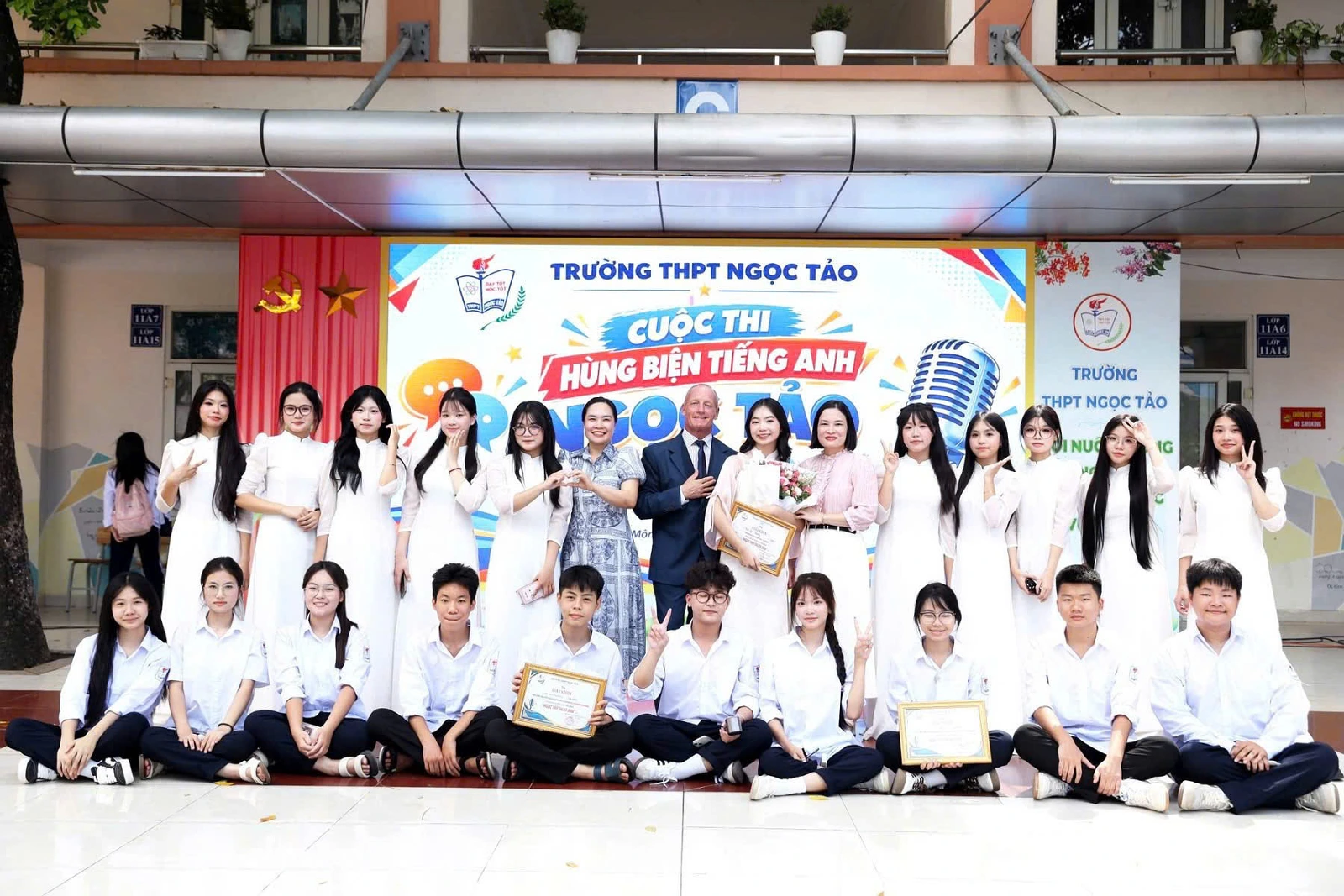 🔥 EMOTIONS EXPLODE AT THE 2026 ENGLISH PUBLIC SPEAKING CONTEST FINAL: SHINING FACES TAKE THE SPOTLIGHT